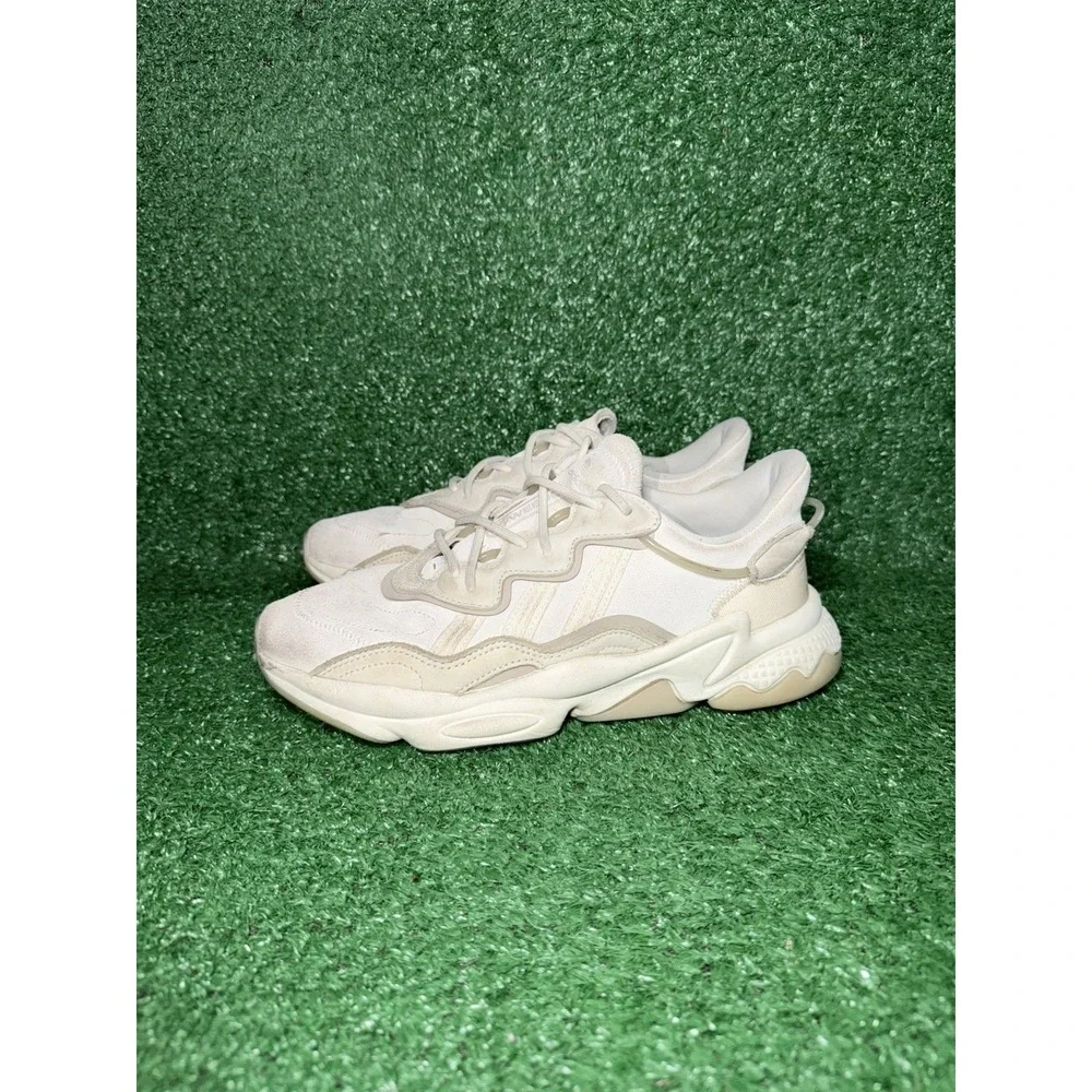 Adidas‎ Ozweego Low Womens Size 8 Beige Comfort Running Shoes Walking Sneakers